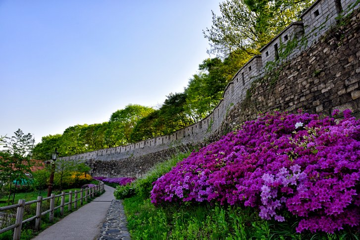 Seoul Seonggwak Fortress Wall, Korea